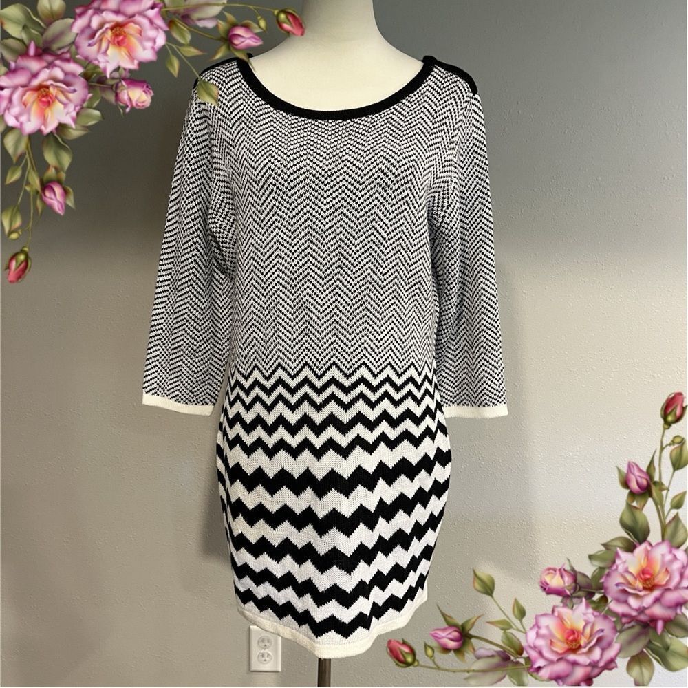 Notations long sleeve zig‎ zag print a-line sweater dress size L Large